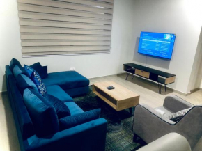 2bedroom east airport suits